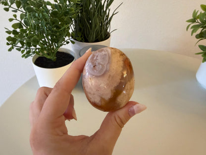 Flower Agate Palm Stone