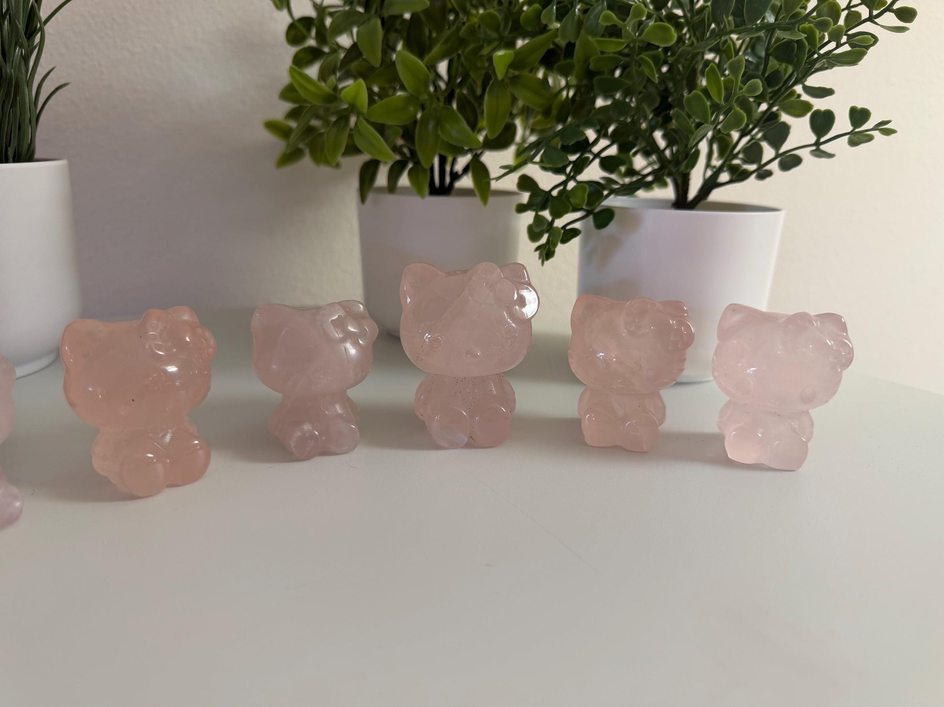 Rose Quartz Hello Kitty Carving